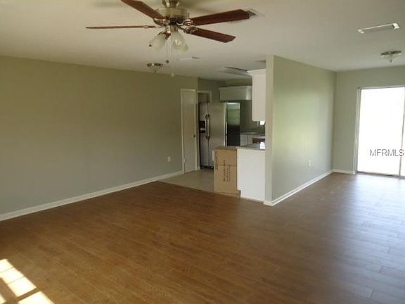 3rd image of 1564 Churchill Ct