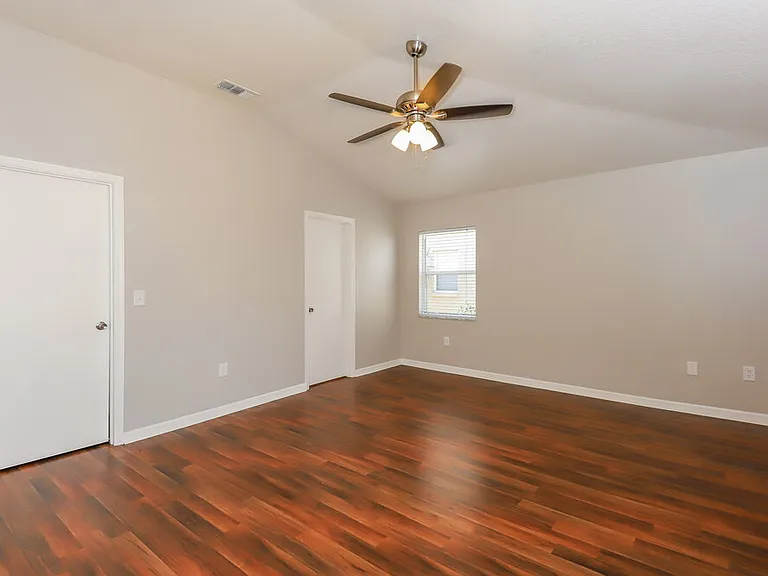213 Lookout Dr — Photo 7