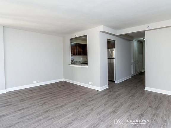 2nd image of 400 E Ohio St #2310-A