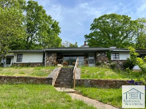 3820 Preston Rd, Martinsville, VA 24112