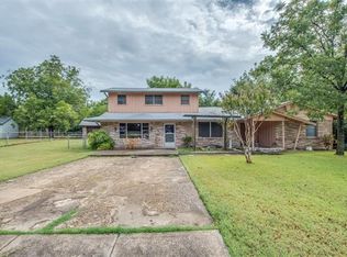 4808 Maple St, Fort Worth, TX 76180