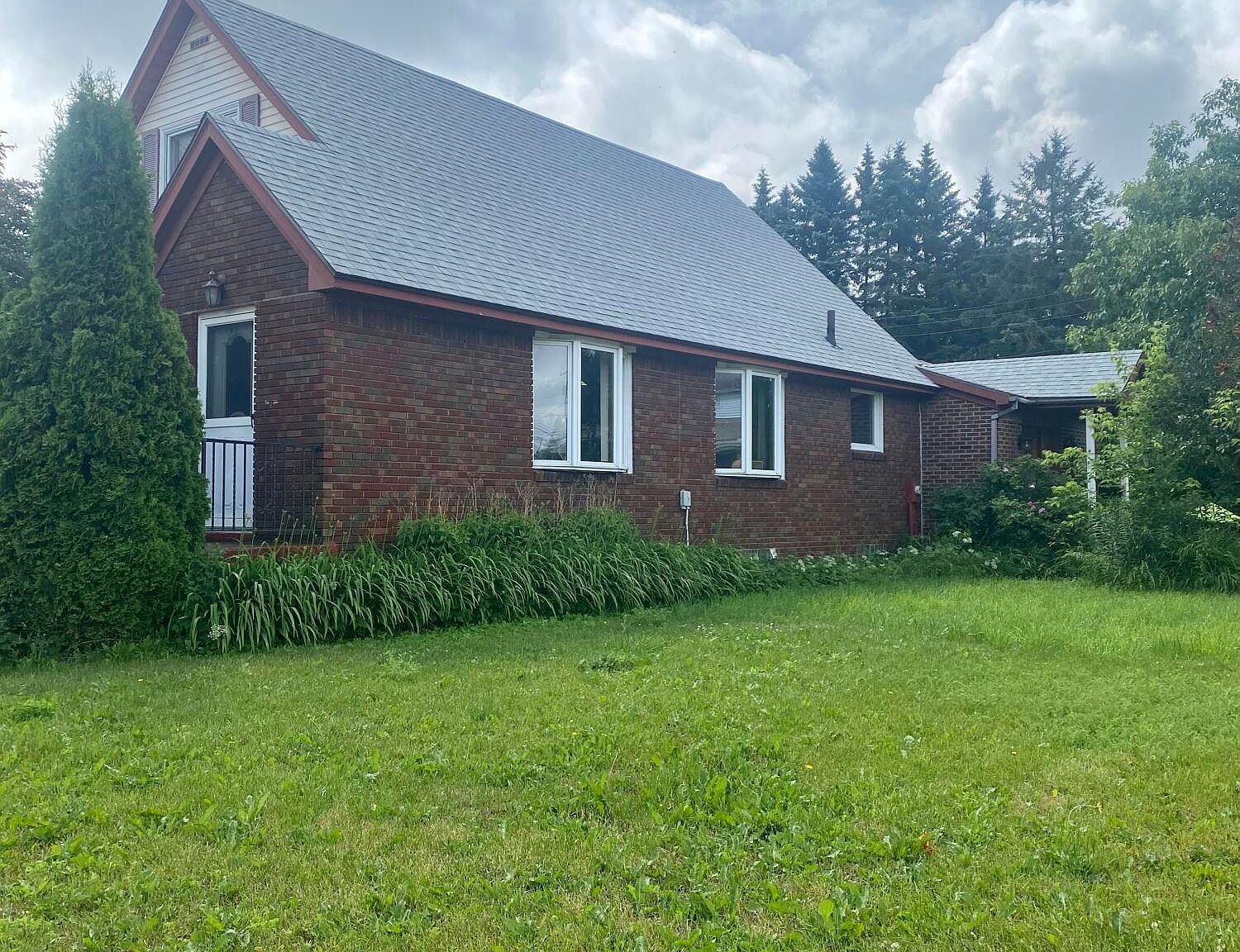 902 E Easterday Ave, Sault Sainte Marie, MI 49783 MLS 23519 Zillow