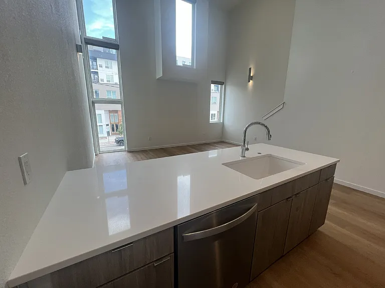 3700 N Marion St #102 — Photo 14