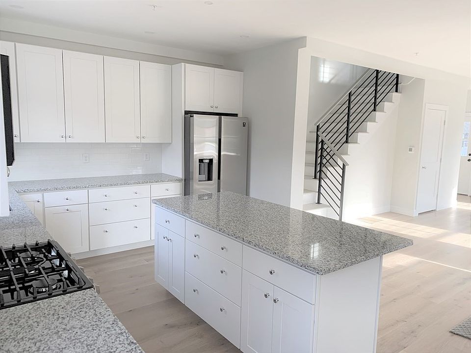 1st image of 1 Broadway Ave APT 1