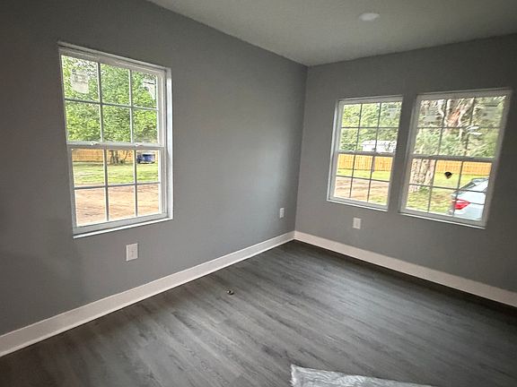 5th image of 3745 Clanton Rd