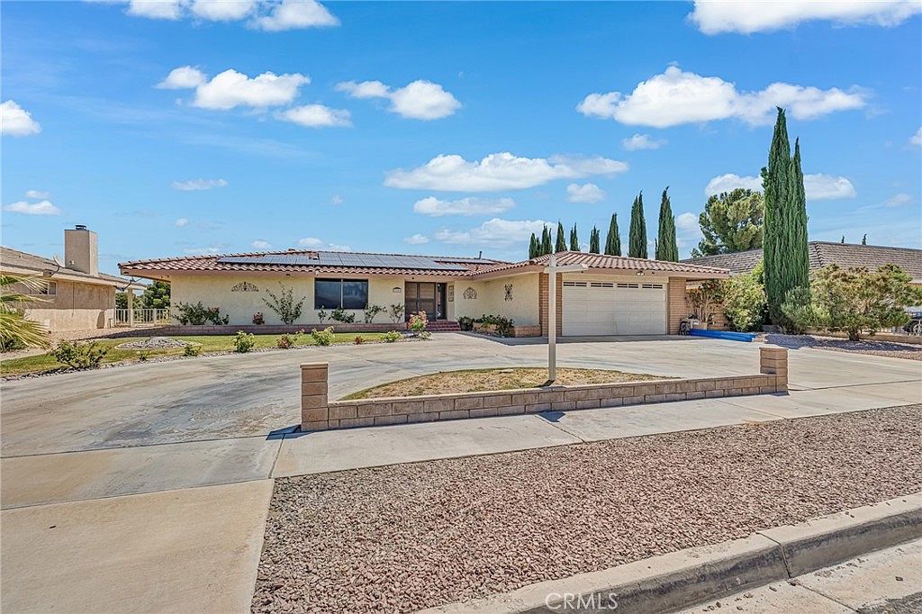 27387 Lakeview Dr