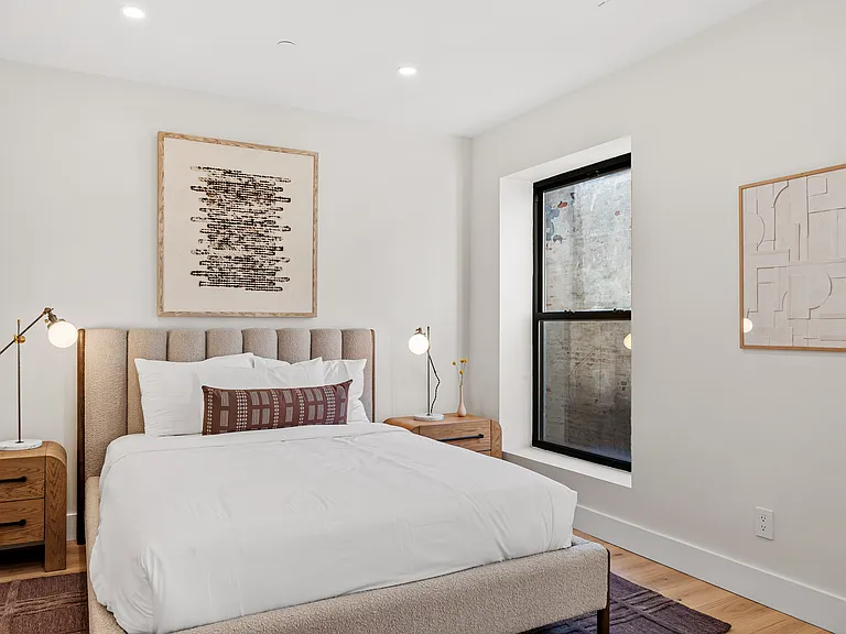391 Manhattan Ave #TH1 — Photo 21