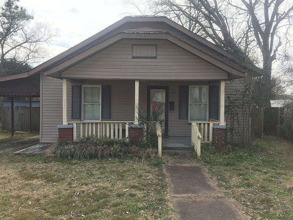 1st image of 744 Bates St