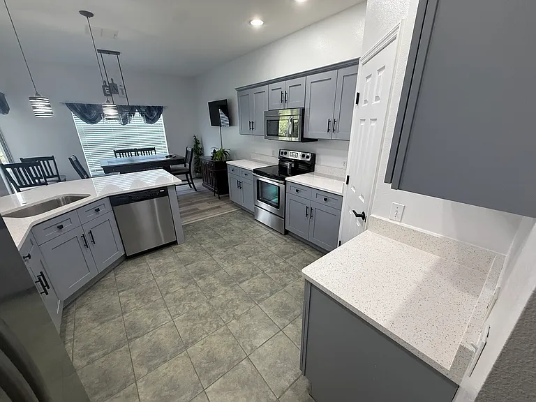 289 Falling Water Dr — Photo 23