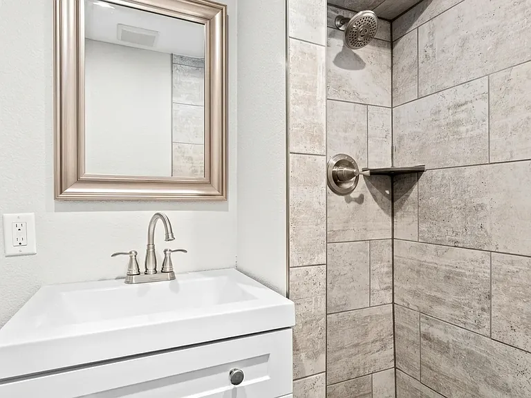 89 W 81st Pl #2 — Photo 11