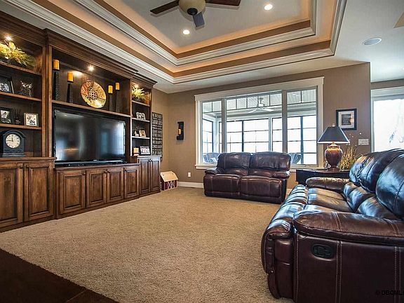 3rd image of 3145 Arboretum Ct
