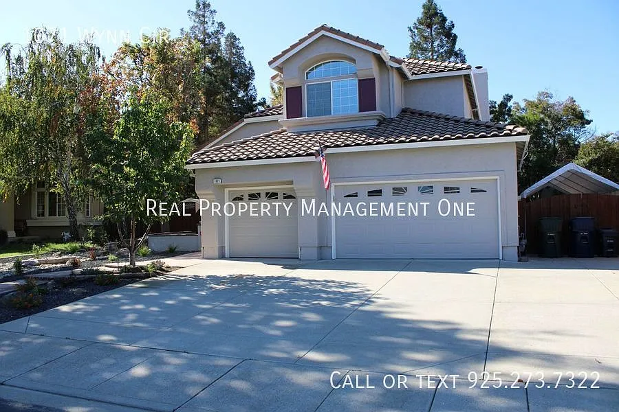 1071 Wynn Cir photo 1
