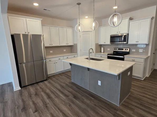 18 Saltford Ln, Greensboro, NC 27455