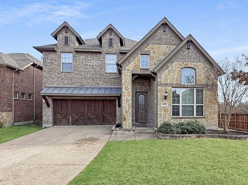 1st image of 4428 Saukenuk Ln