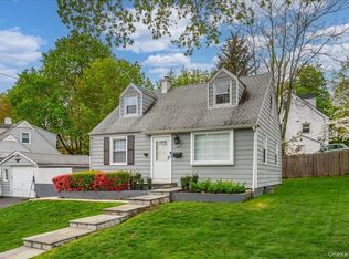 21 Keystone Rd, Yonkers, NY 10710
