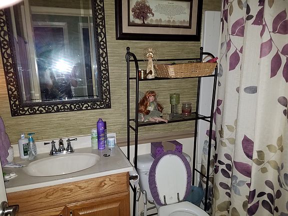 Guest bath