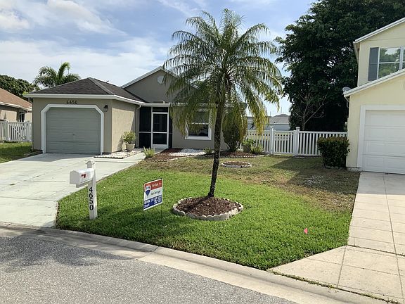 2nd image of 4650 Lakeside Cir