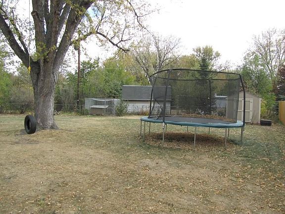 2nd image of 1340 Campbell Dr