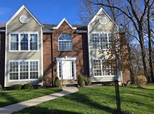 1123 Highland Oaks Ct UNIT A, Ballwin, MO 63021
