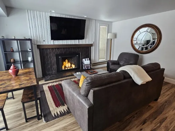 1637 Village Round Dr, Park City, UT 84098