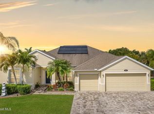 327 Sebastian Crossings Blvd, Sebastian, FL 32958