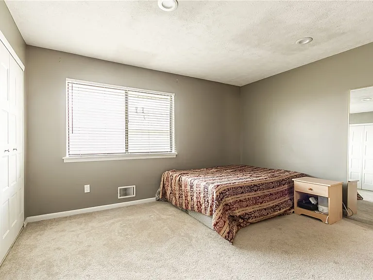 644 Eastbrooke Ln — Photo 14