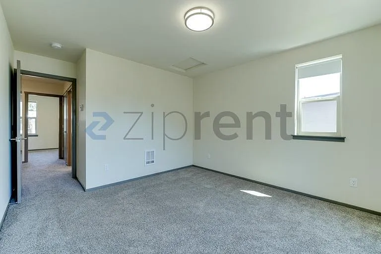 3655 Pine Rd NE — Photo 16