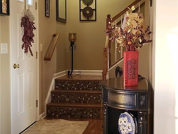 2nd image of 5564 Wyandra Dr