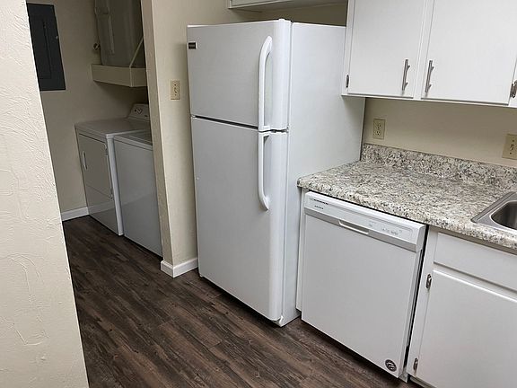 4th image of 2622 Old Bainbridge Rd APT C