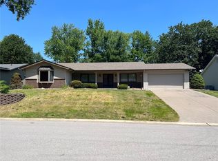33 Burgundy Dr, Lake Saint Louis, MO 63367