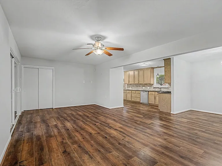 2123 Ridgecrest Dr — Photo 6