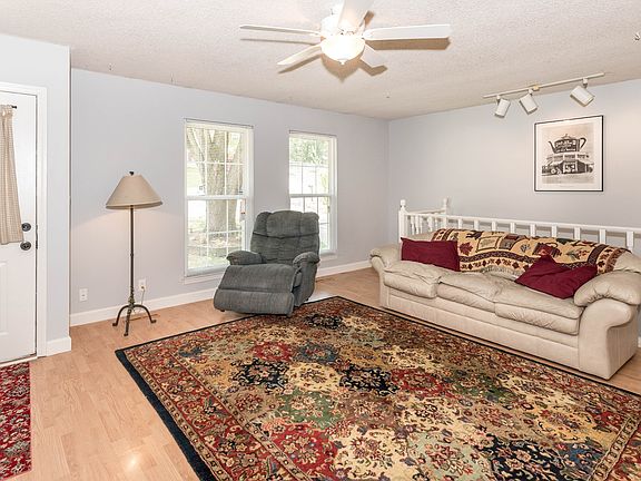4th image of 5760 N South Cedar Ct