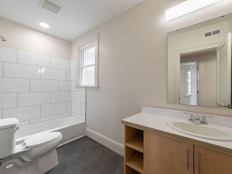 3604 Montgomery Rd — Photo 12