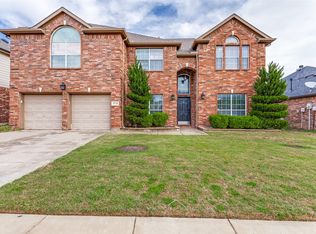 3713 Applesprings Dr, Fort Worth, TX 76244