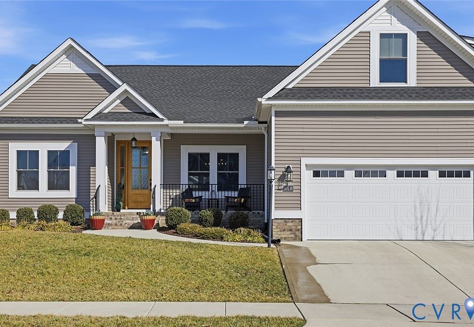 1st image of 10116 Hollythorne Ln