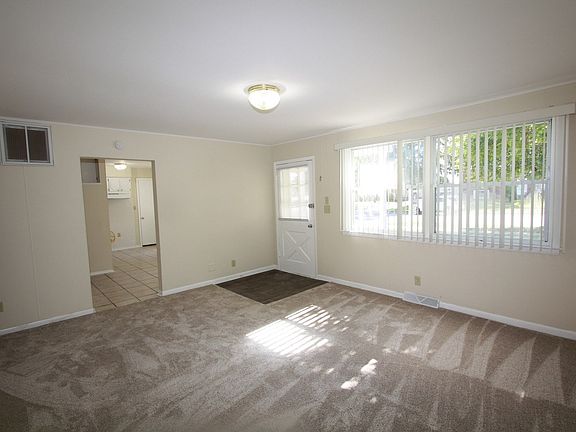3rd image of 404 Bellarmine Dr W