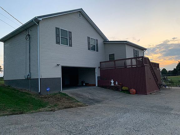 3rd image of 1216 McLeod Ln