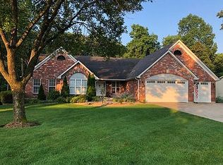 458 Fox Trail Dr, Lake Saint Louis, MO