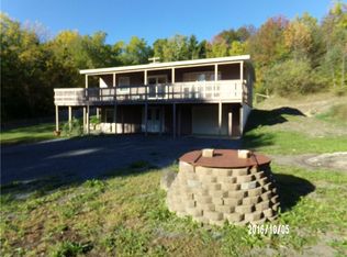 5561 Holden Dr, Honeoye, NY 14471