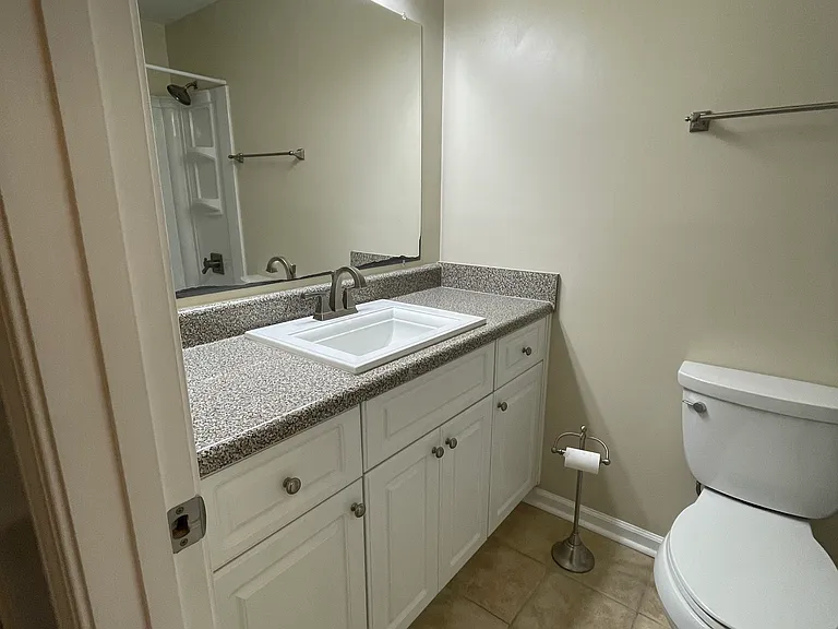 2302 Woodsman Dr — Photo 10