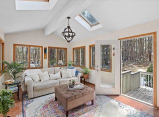 48 Cricket Dr, Sturbridge, MA 01566