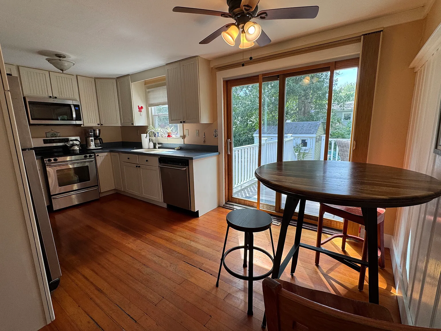 15 Hawks Nest Rd — Photo 4