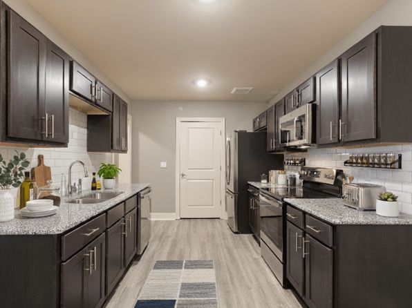 305 Laredo Dr #10-306