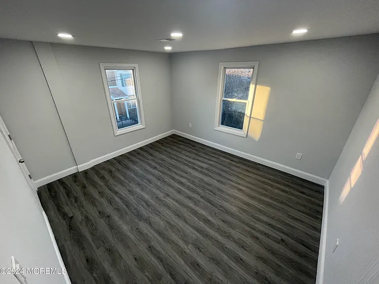 1257 Washington Ave #2 — Photo 8