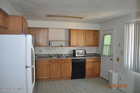 4th image of 3116 N 80th Ln #P
