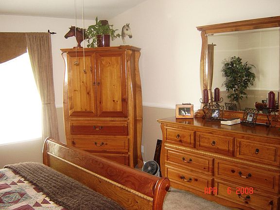 master b/r 2nd floor