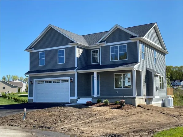 606 Louise St, Woonsocket, RI 02895