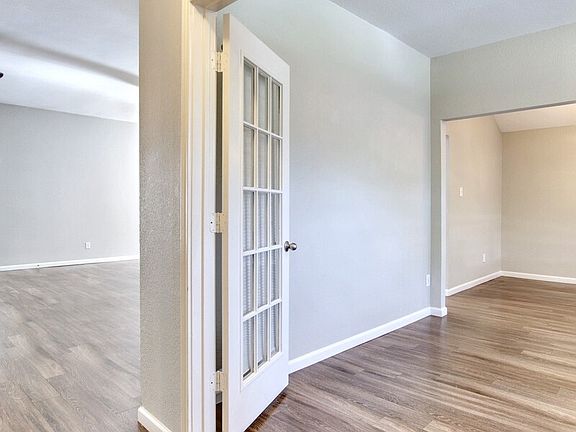 3rd image of 3117 Cactus Dr