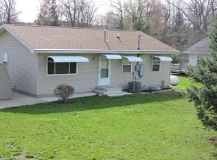 5763 Paradise Dr, Reading, MI 49274