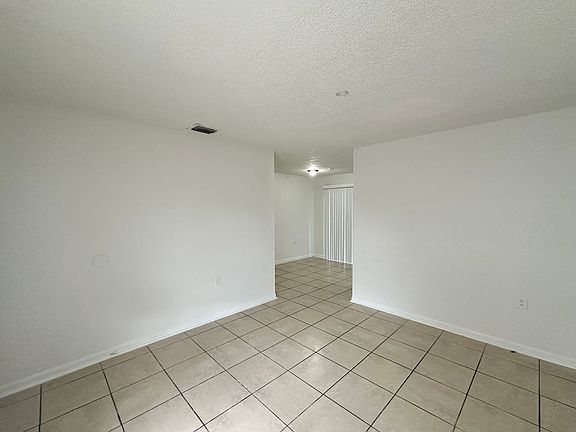 2nd image of 1406 Heber Cir